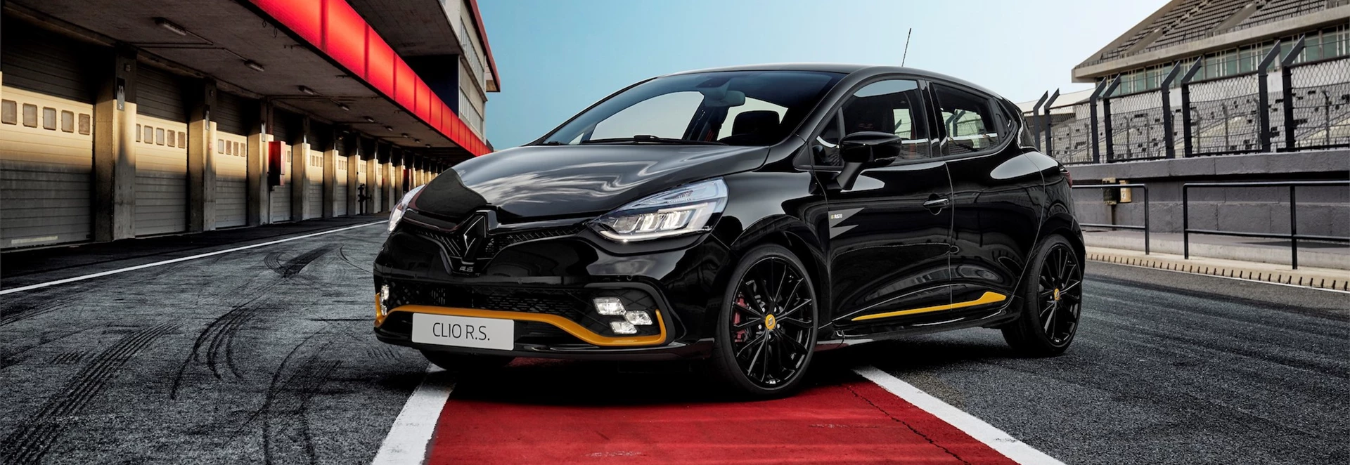 Renault unveils limited-edition Clio R.S.18